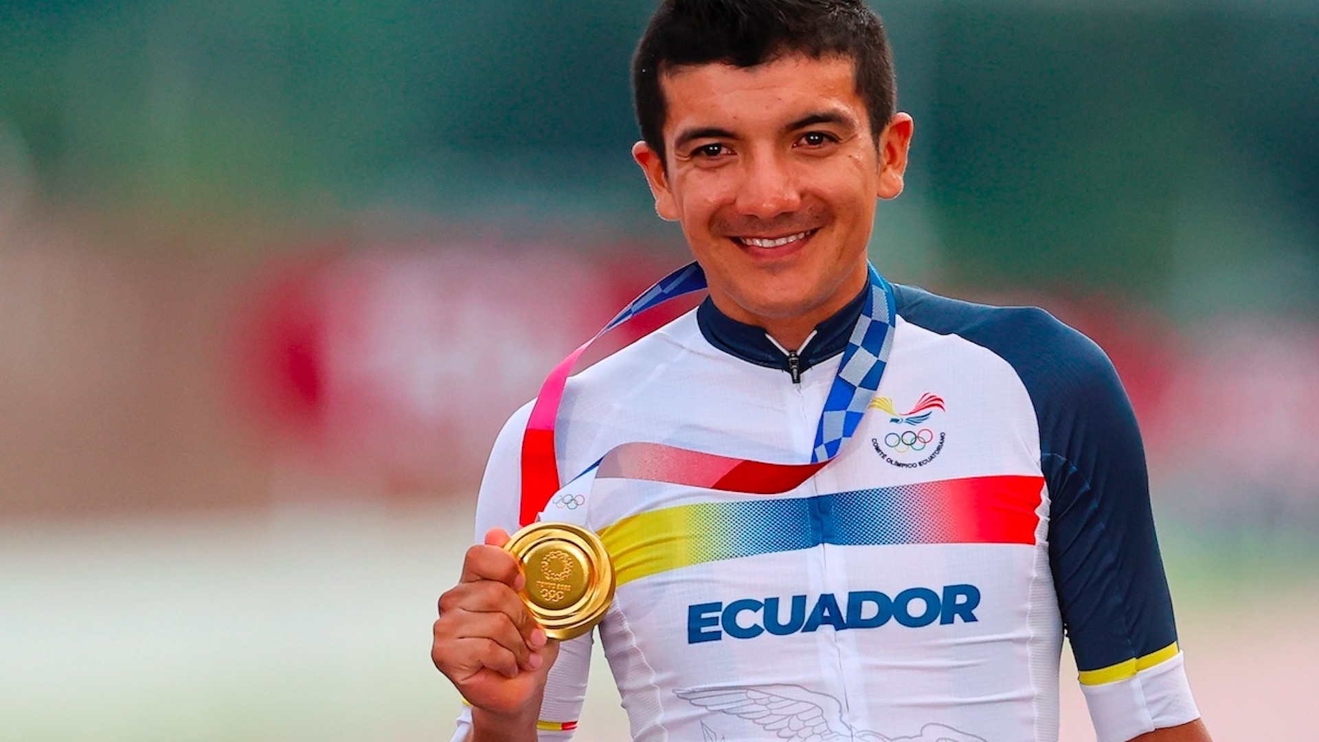 El ecuatoriano Richard Carapaz, campeón olímpico de ciclismo en ruta