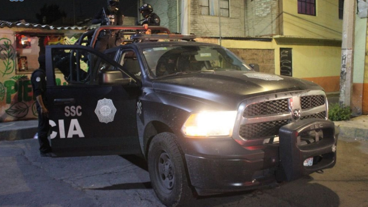 Operativo antidrogas en Iztapalapa deja 17 detenidos