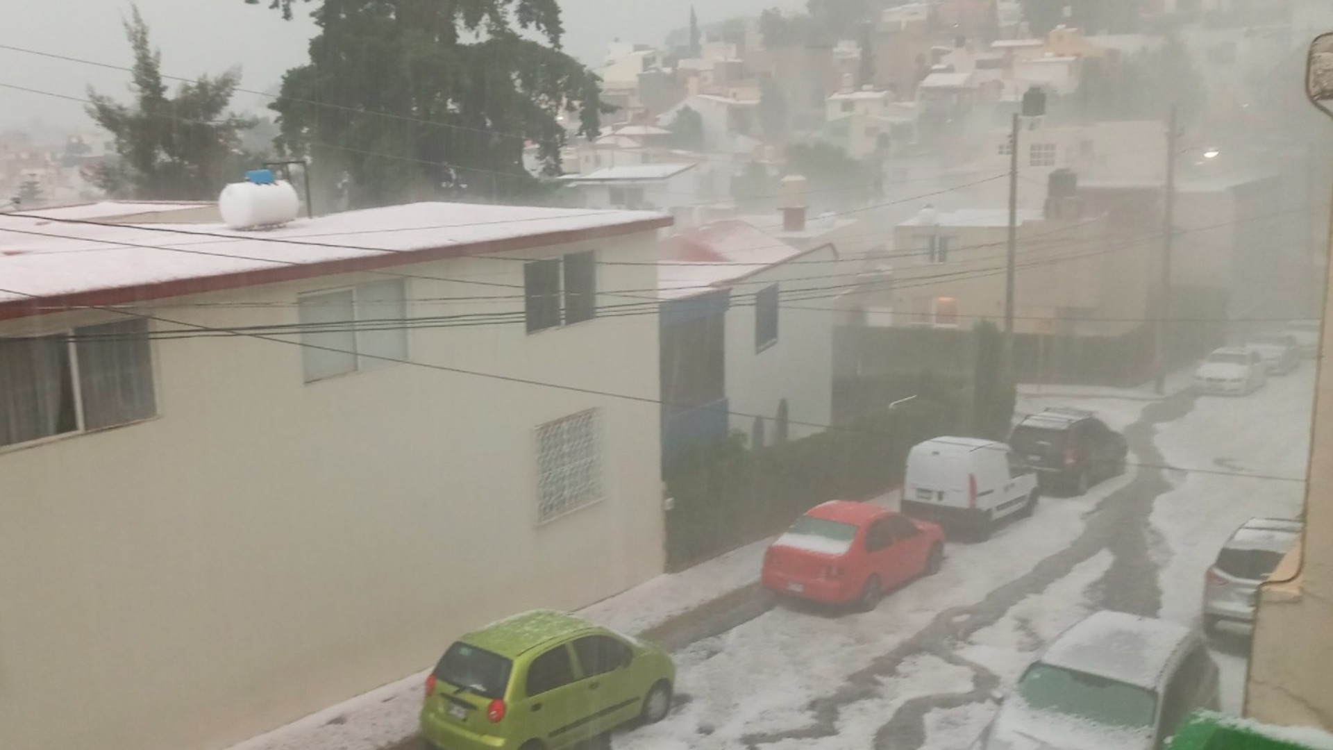 Severas inundaciones al norte del Valle de México