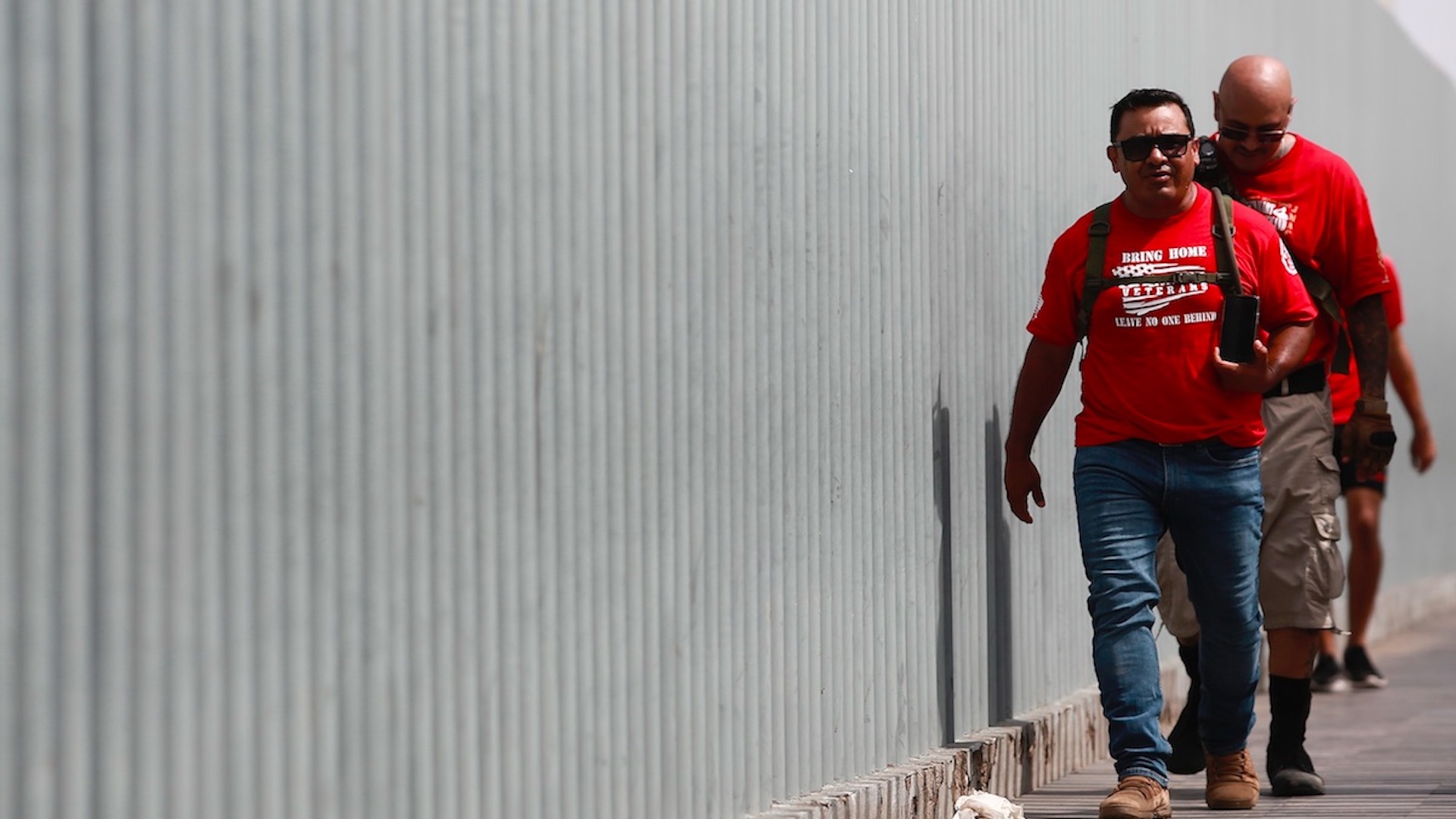 Veterano visita Ciudad Juárez para ayudar a militares deportados