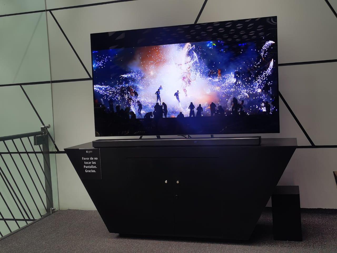 La primera sala de cine OLED del mundo, idea de dos mexicanos - whatsapp-image-2021-07-13-at-225045