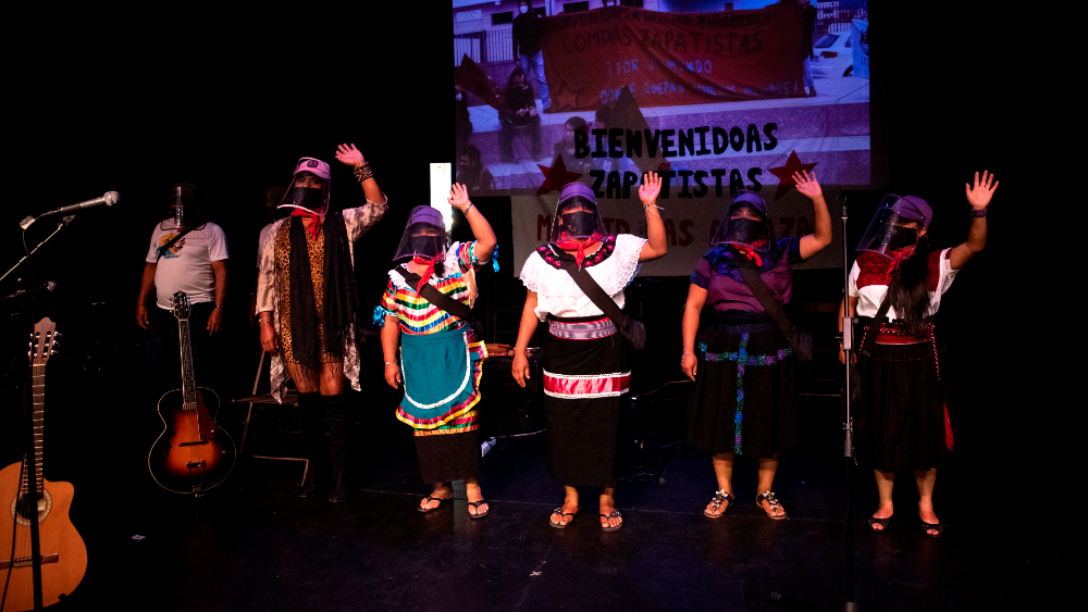 Miembros del EZLN llegan a Madrid en su lucha contra la desigualdad Miembros del EZLN llegan a Madrid en su lucha contra la desigualdad