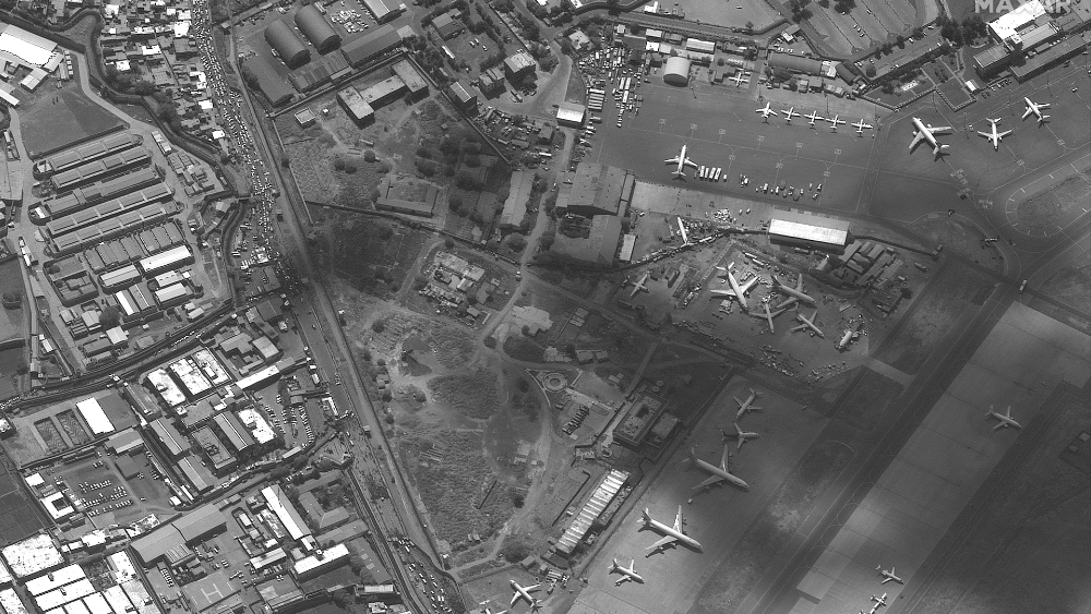 Estados Unidos desalojó a tres mil personas de Kabul en últimas 24 horas