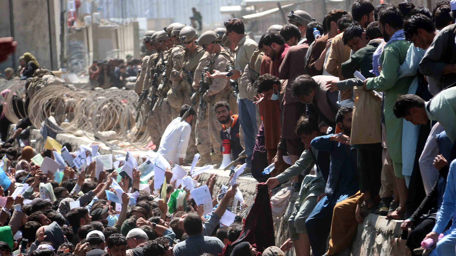 EE.UU. sospecha que el Estado Islámico es responsable del atentado en Kabul, según medios