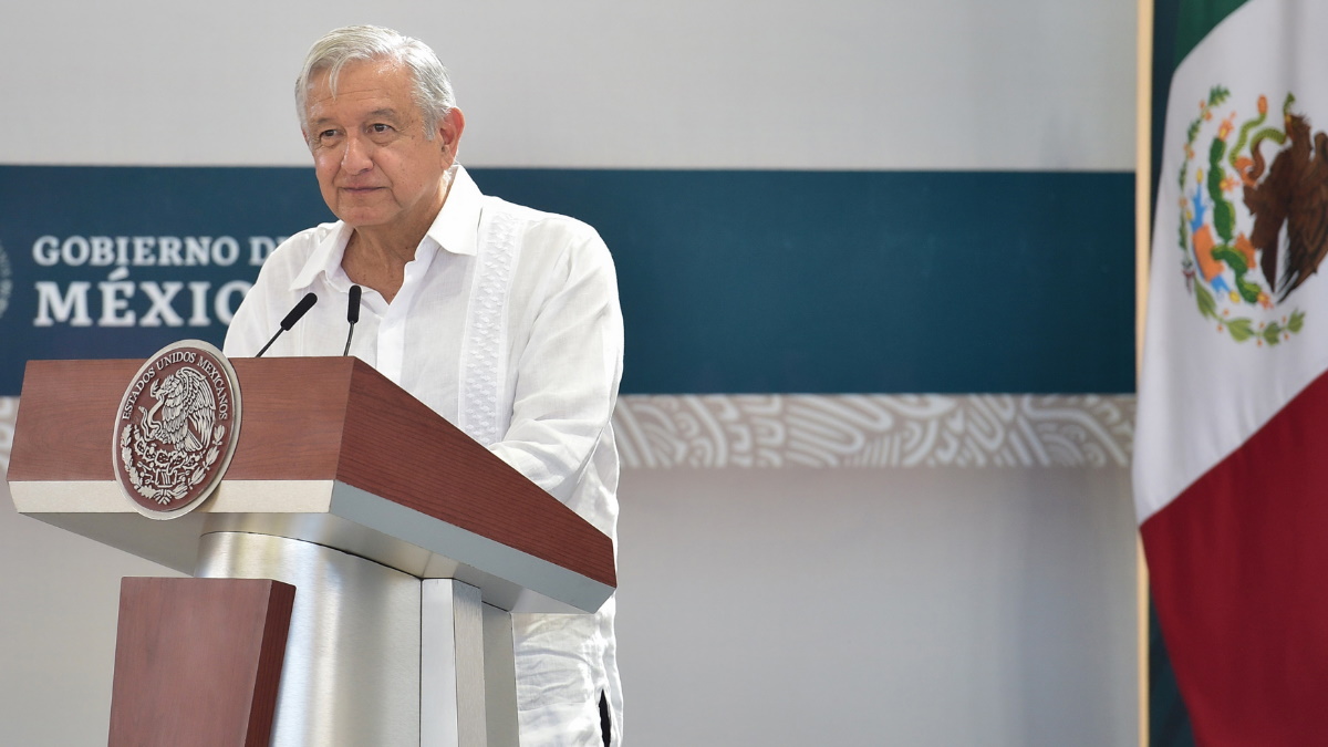 “El Poder Judicial está podrido”, acusa López Obrador ante amparos