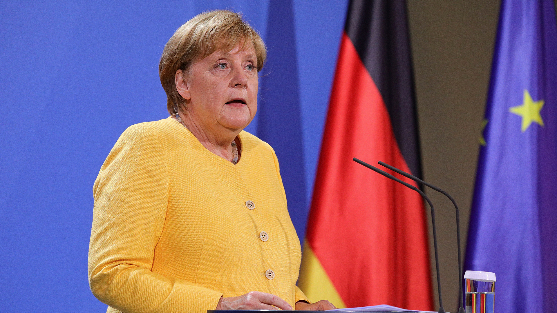 Merkel reconoce que Alemania se equivocó al evaluar la situación en Afganistán
