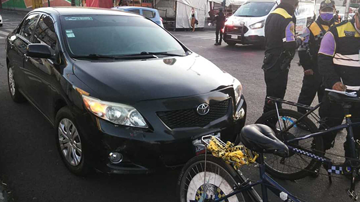 Atropellan en la colonia Cuauhtémoc a mujer policía; detienen al conductor