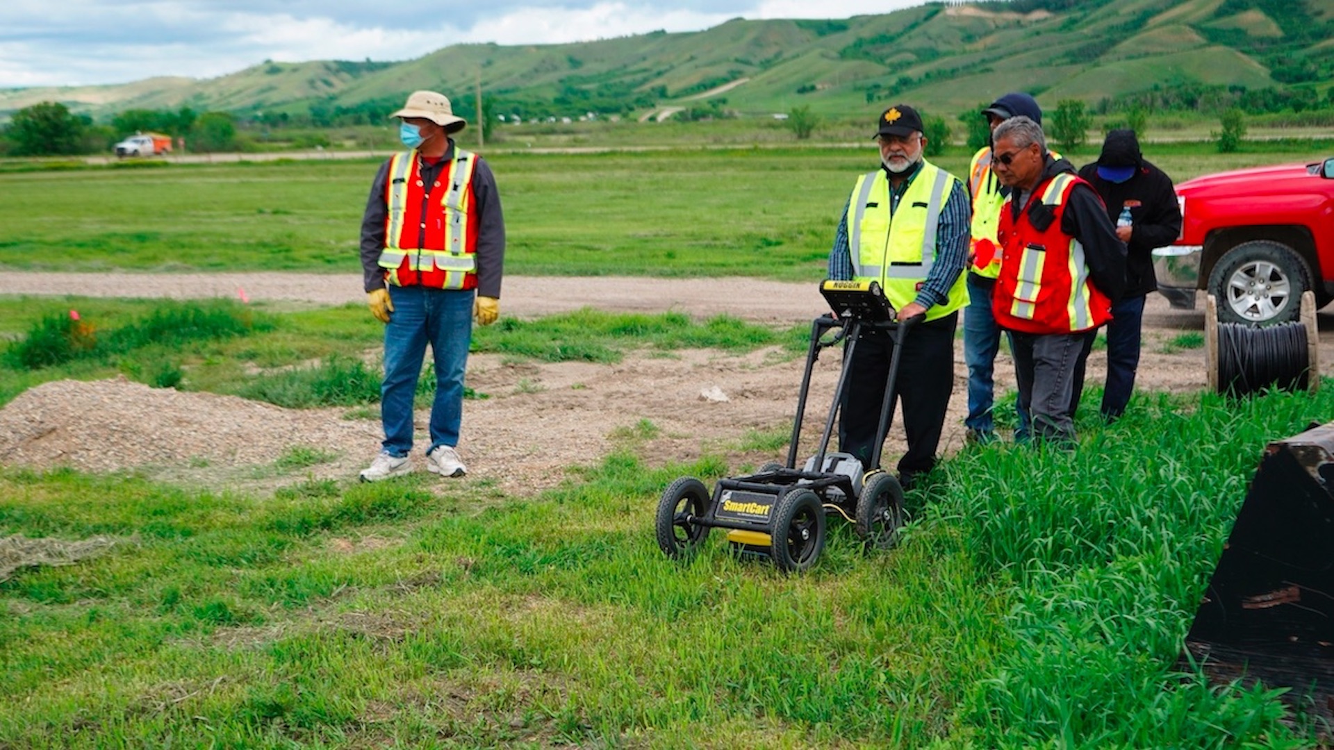 Canadá destinará millones de dólares para buscar tumbas de niños indígenas