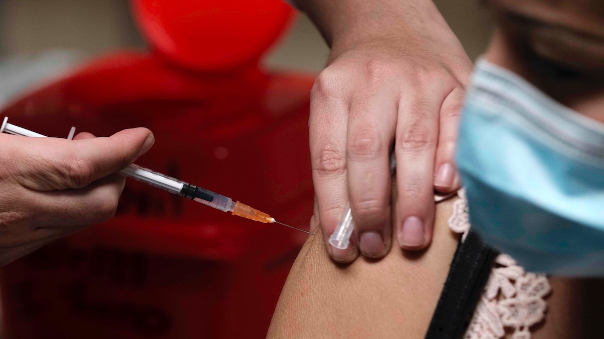 En Los Ángeles, uno de cada cuatro contagiados de COVID-19 tenía vacuna En Los Ángeles, uno de cada cuatro contagiados de COVID-19 tenía vacuna