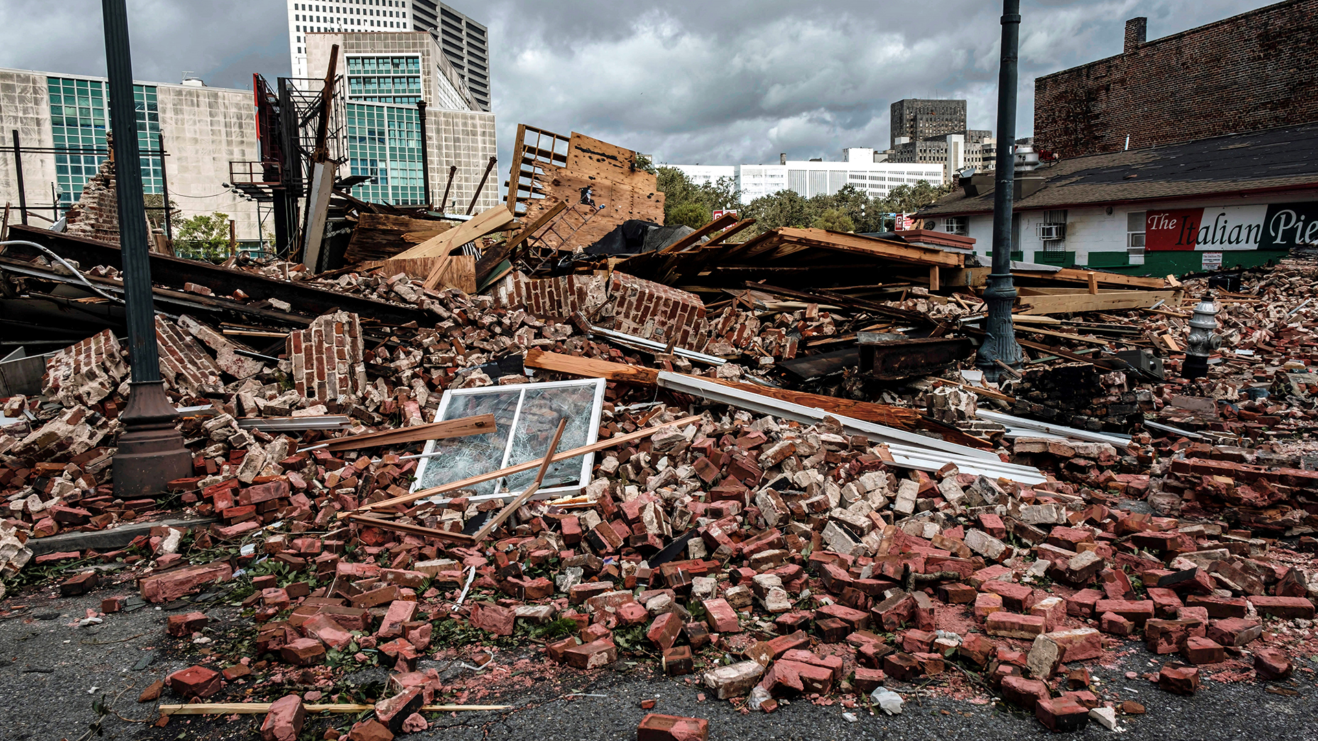Aumentan a cuatro los muertos en Estados Unidos por el huracán Ida