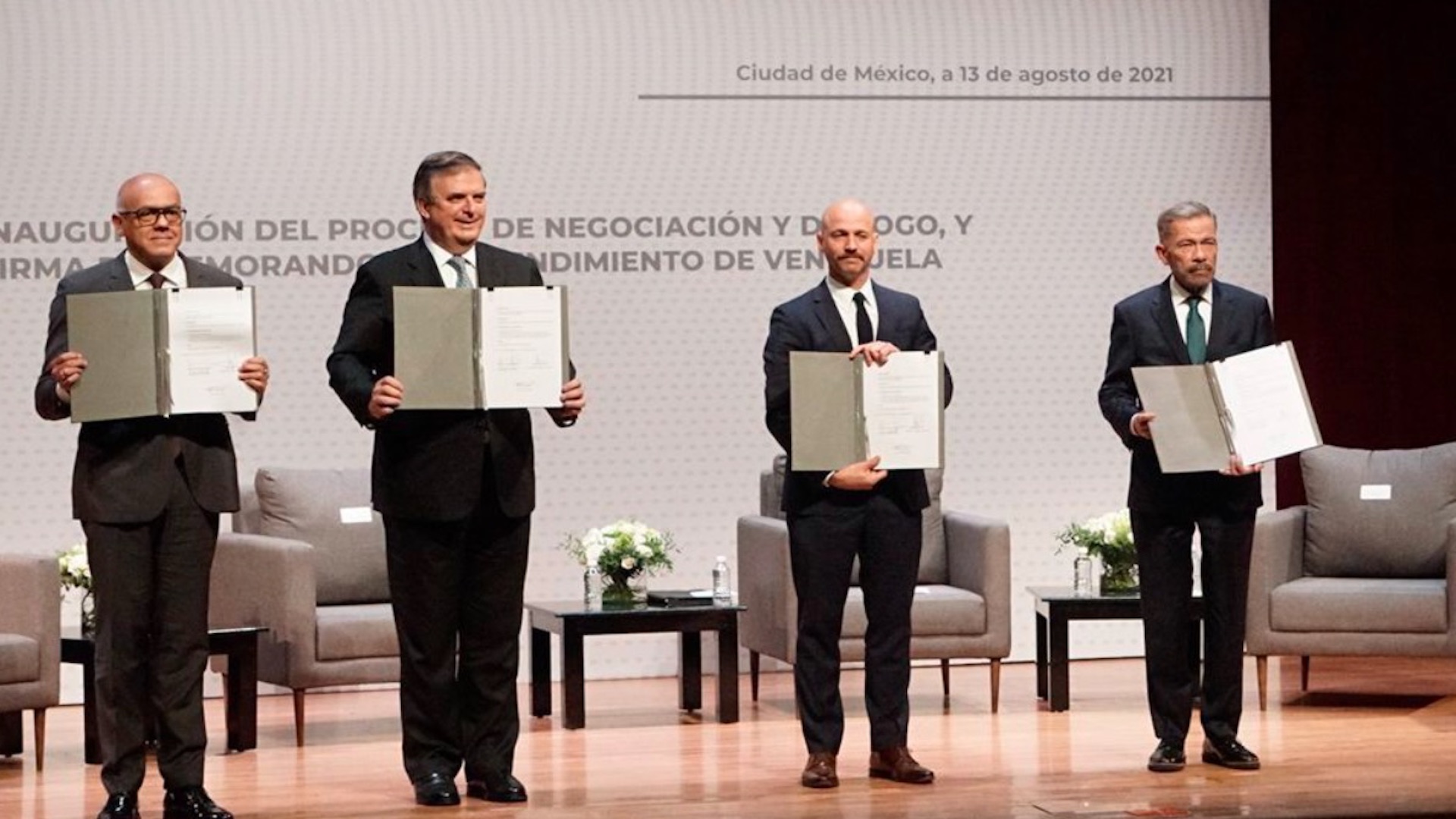 Rusia ofrece sumarse a México en diálogo de Venezuela con oposición Rusia ofrece sumarse a México en diálogo de Venezuela con oposición