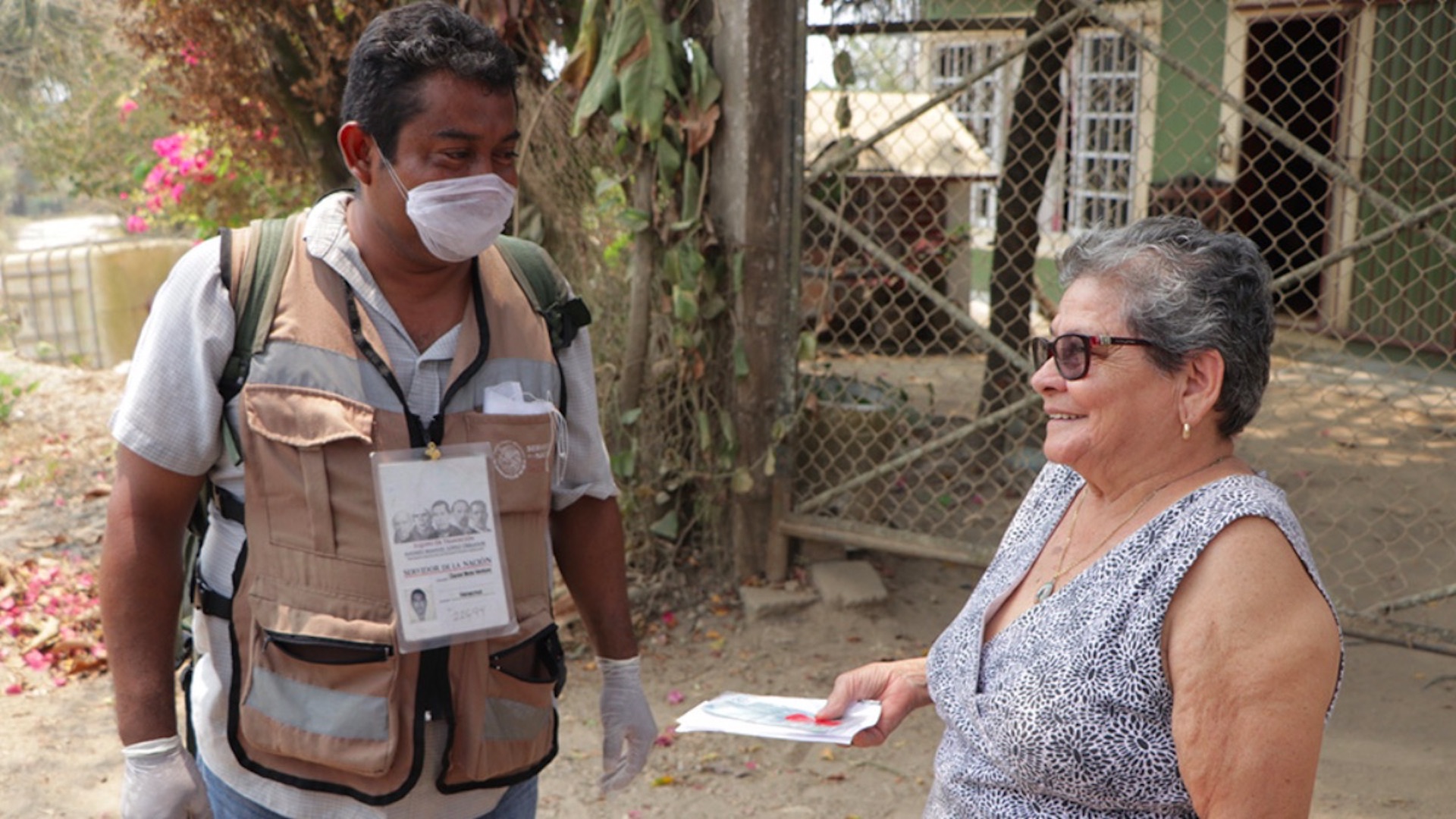 Critican programas sociales en México ante aumento de pobreza
