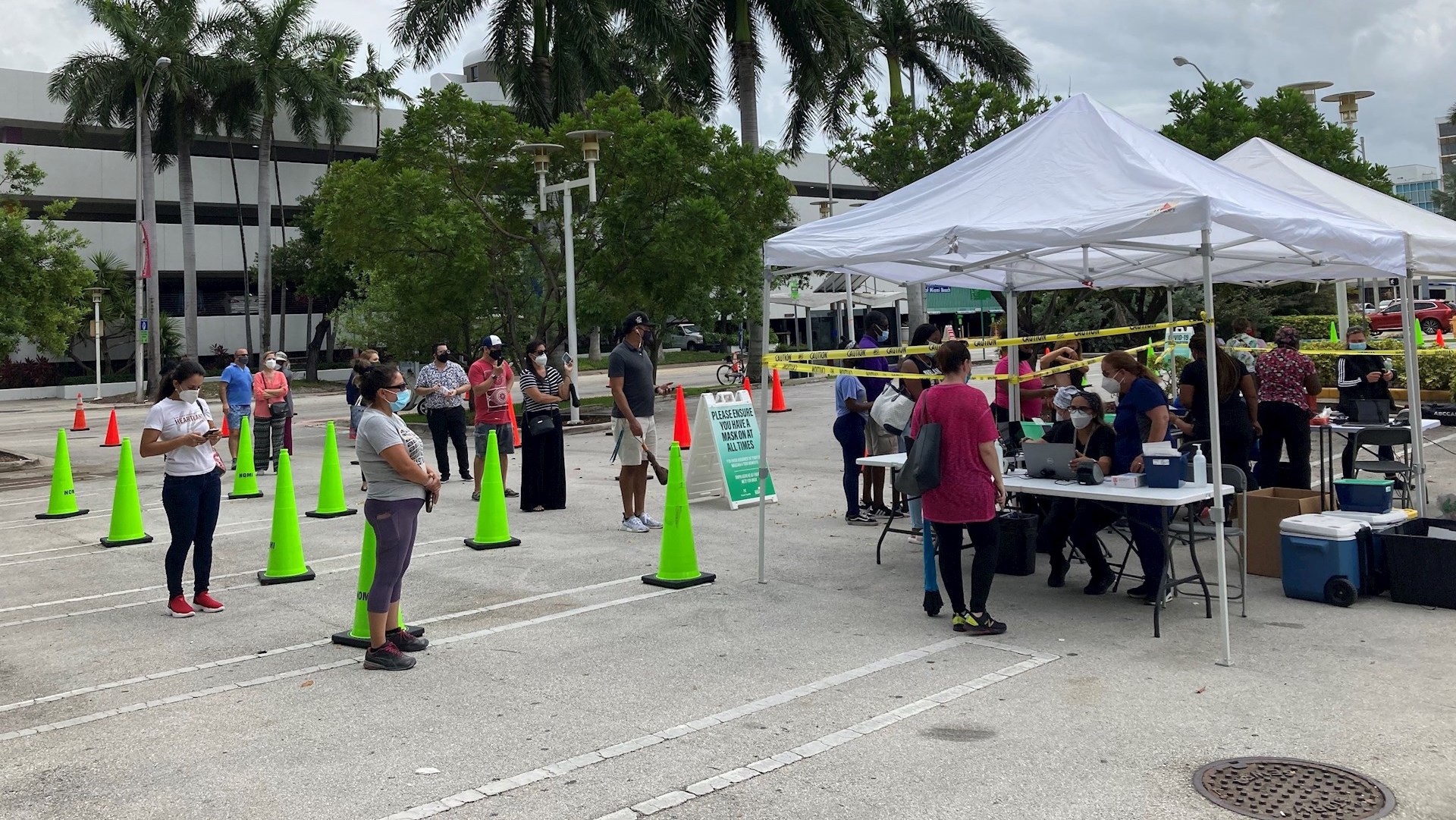 Delta arrasa en EE.UU.; Gobierno moviliza todos los recursos para vacunar Delta arrasa en EE.UU.; Gobierno moviliza todos los recursos para vacunar