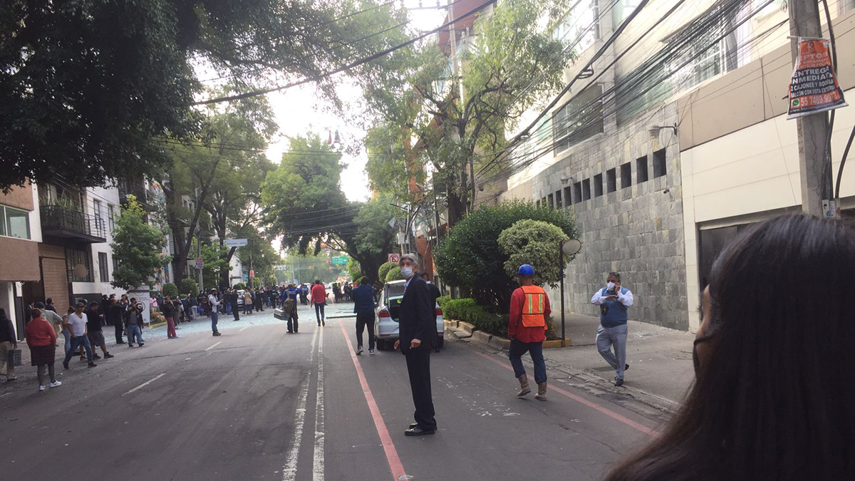 #Video Explosión en edificio sobre Avenida Coyoacán deja al menos 22 lesionados - explosion-en-edificio-sobre-av-coyoacan