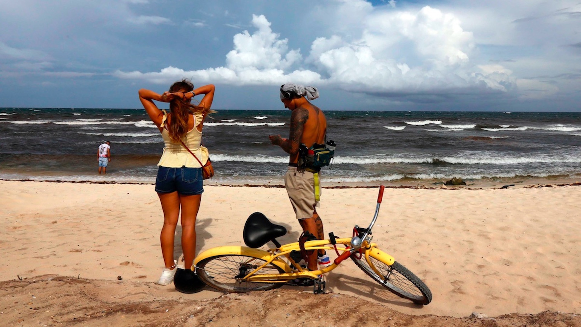 Sur de Nueva Inglaterra bajo inusual amenaza de huracán