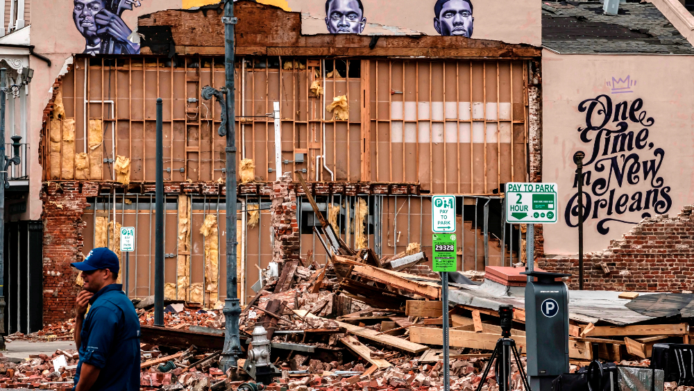 EE.UU. moviliza ayuda tras destrucción, inundaciones y apagones que dejó Ida