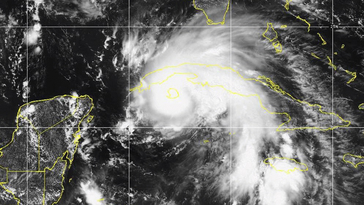 ‘Ida’ se fortalece a huracán mientras avanza hacia Cuba ‘Ida’ se fortalece a huracán mientras avanza hacia Cuba