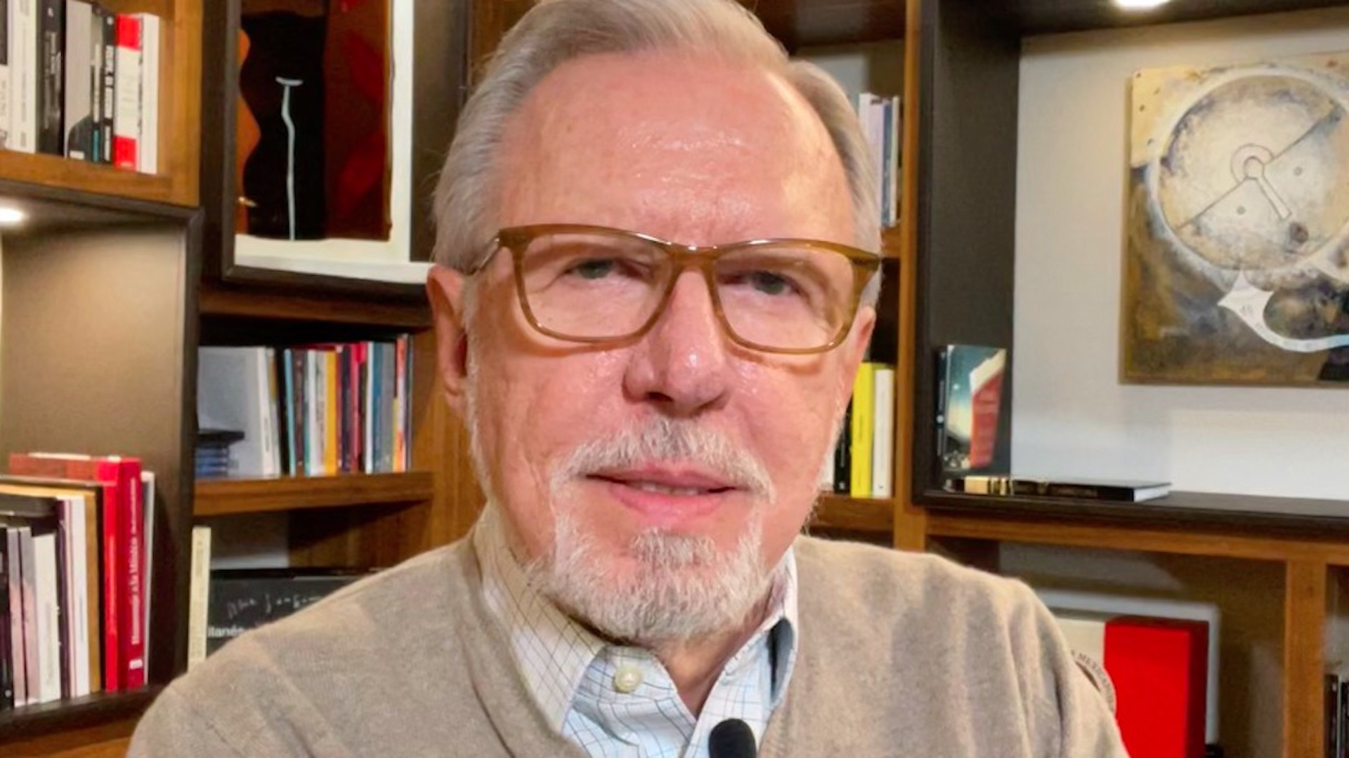 ¡Las noticias!  Comité recomienda aprobar el uso de emergencia de la vacuna Moderna