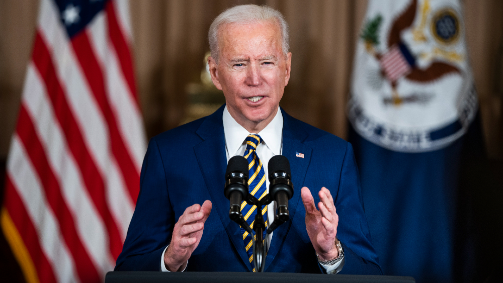 Biden dará este lunes un discurso a la nación sobre Afganistán