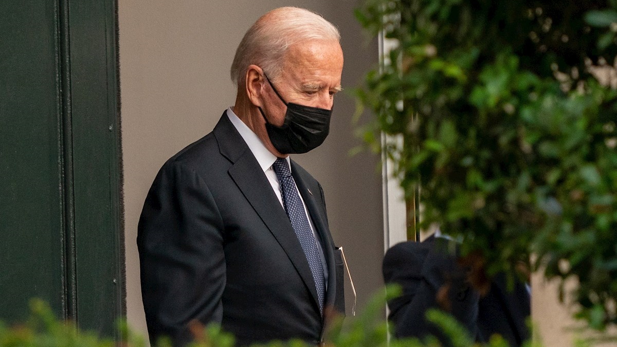 Desaprobación de Joe Biden crece tras toma de Kabul por talibanes