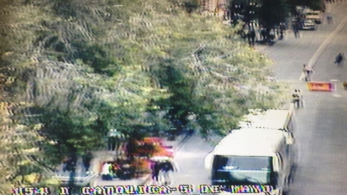 Maestros de Guerrero marchan en la zona centro de la Ciudad de México