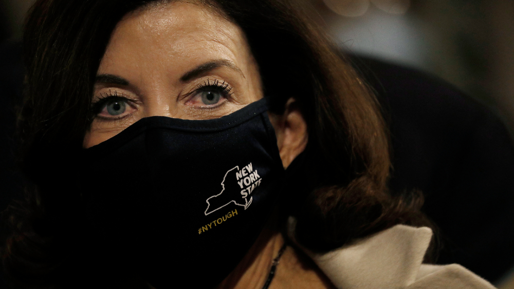 Nueva gobernadora de Nueva York buscará la reelección en 2022 Nueva gobernadora de Nueva York buscará la reelección en 2022