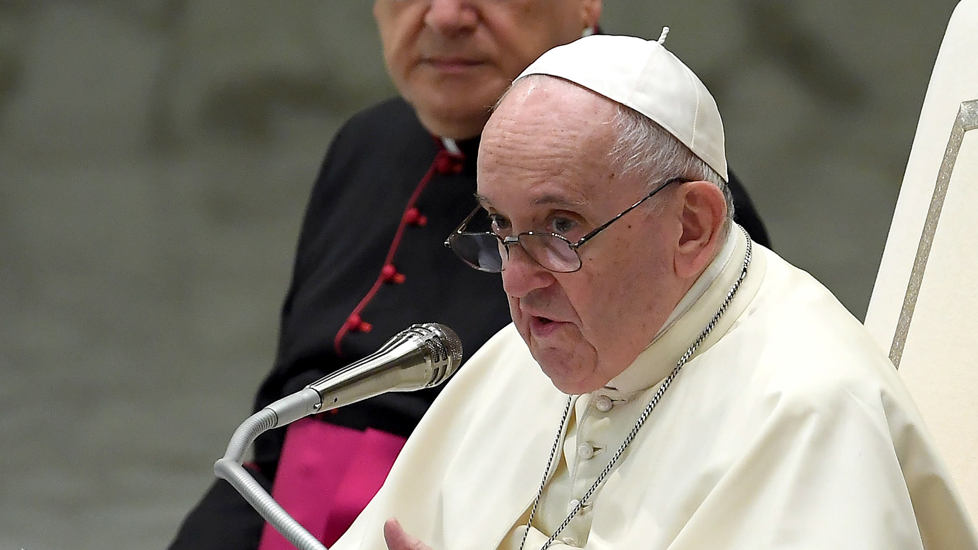 Papa Francisco lamenta que pandemia sembrara desolación y tensión