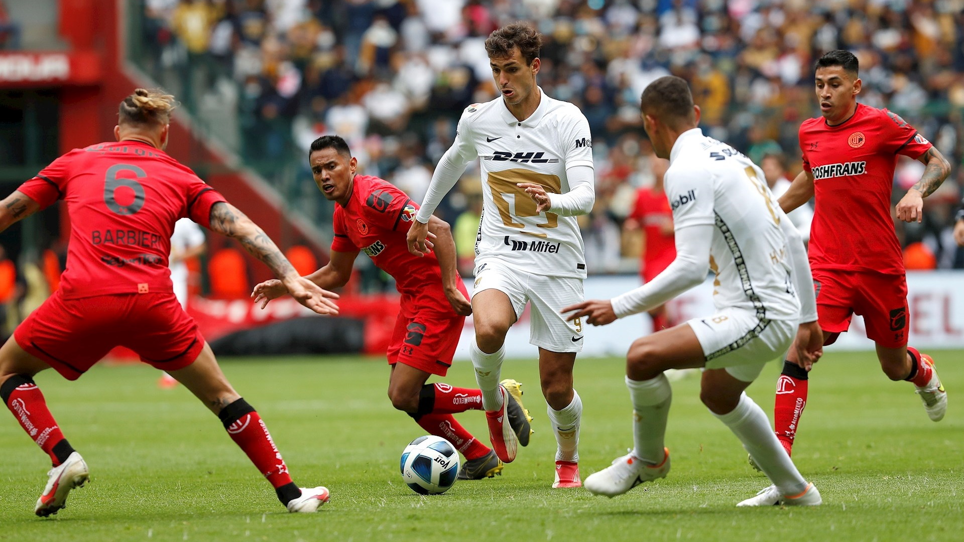 Toluca derrota 2-1 a Pumas y salta al tercer sitio de la tabla
