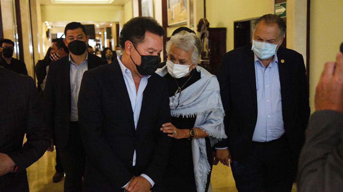 Senadores de oposición dejan plantada a Sánchez Cordero en diálogo sobre periodo extraordinario