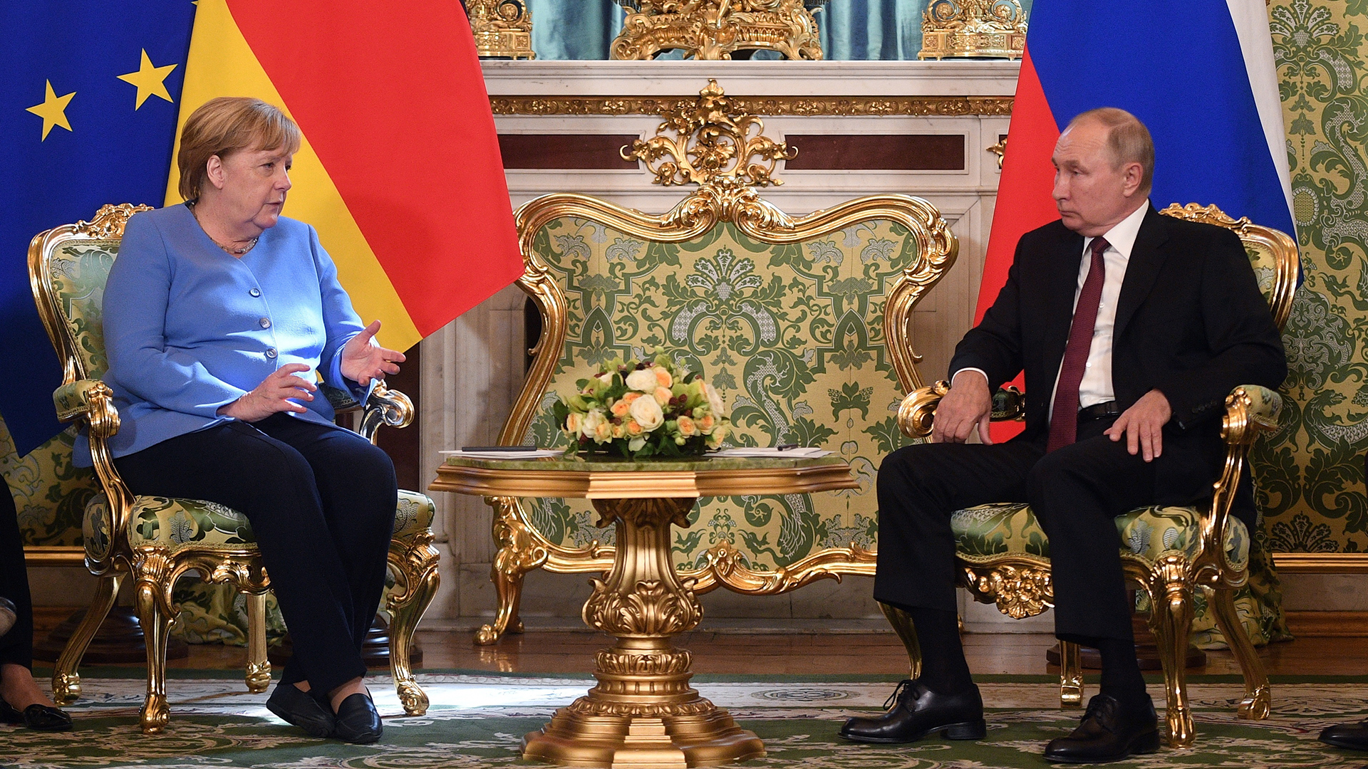 Putin y Merkel, una montaña rusa sin final feliz - reunion-entre-angela-merkel-y-vladimir-putin-en-gran-palacio-del-kremlin