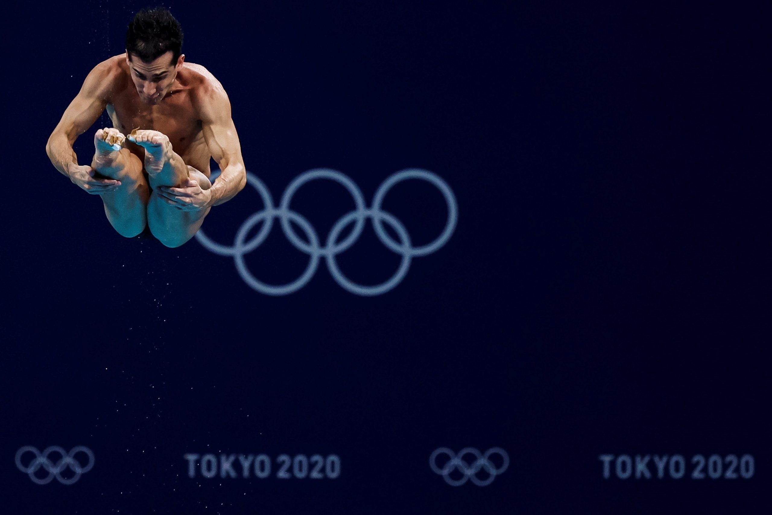 Rommel Pacheco avanza a semifinales de trampolín de tres metros en tercera posición - rommel-pacheco-avanzo-en-tercera-posicion-a-semifinales-scaled