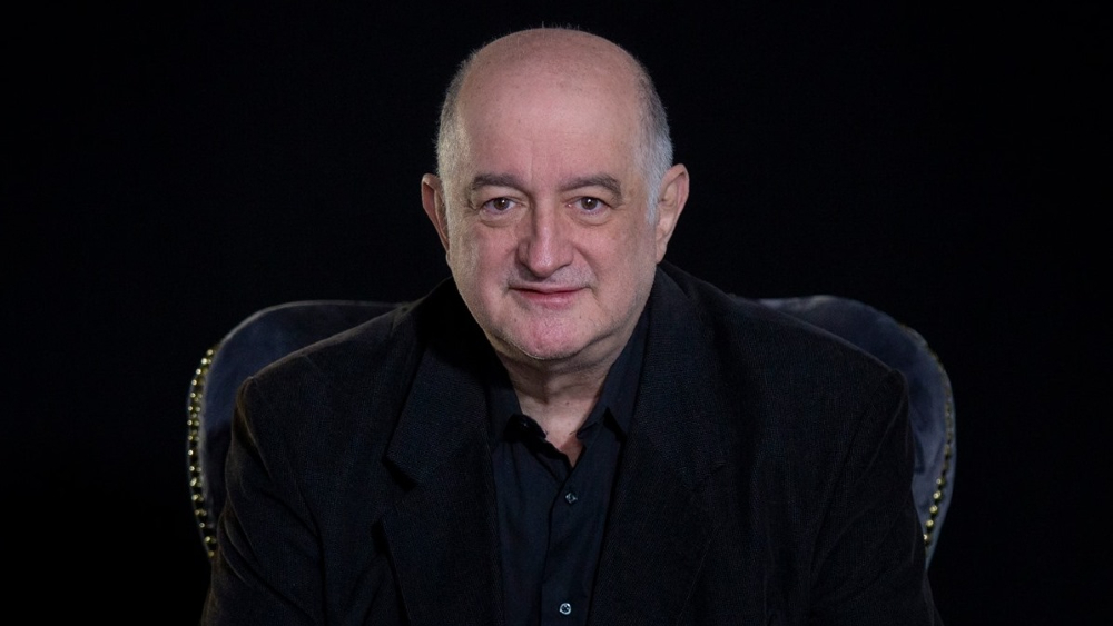 Alerta Roy Campos por robo de su cuenta de WhatsApp