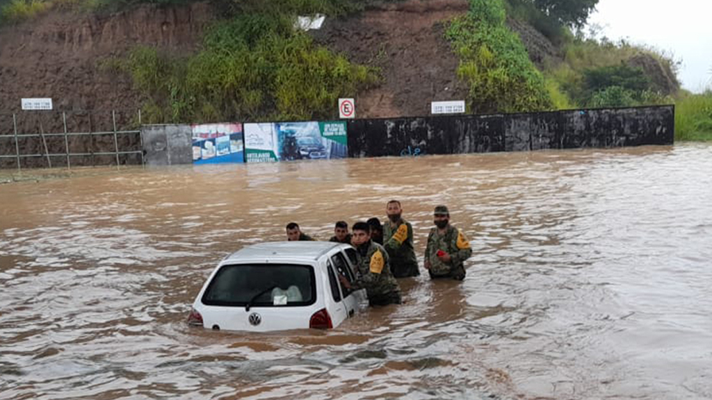 Se eleva a 11 cifra de muertos por paso de ‘Grace’ por México Se eleva a 11 cifra de muertos por paso de ‘Grace’ por México