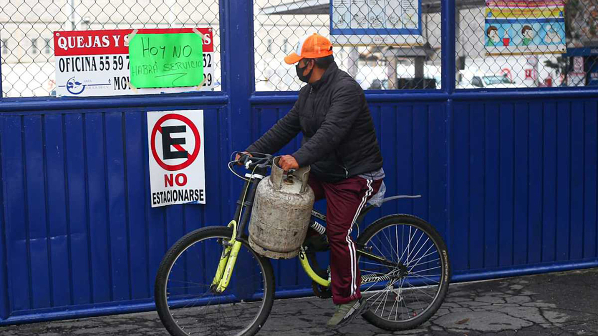 Paro de gaseros ‘pone de rodillas’ a oriente de la CDMX; Sener niega desabasto