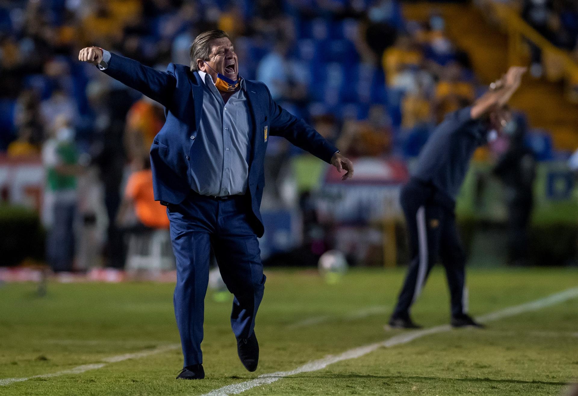 Le está costando - 4715bf9b5a8f55de2b3c1d0ef0923ed5751afbb6w