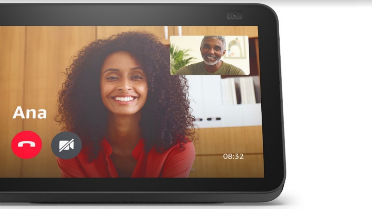 La cámara, el plus del Echo Show 8