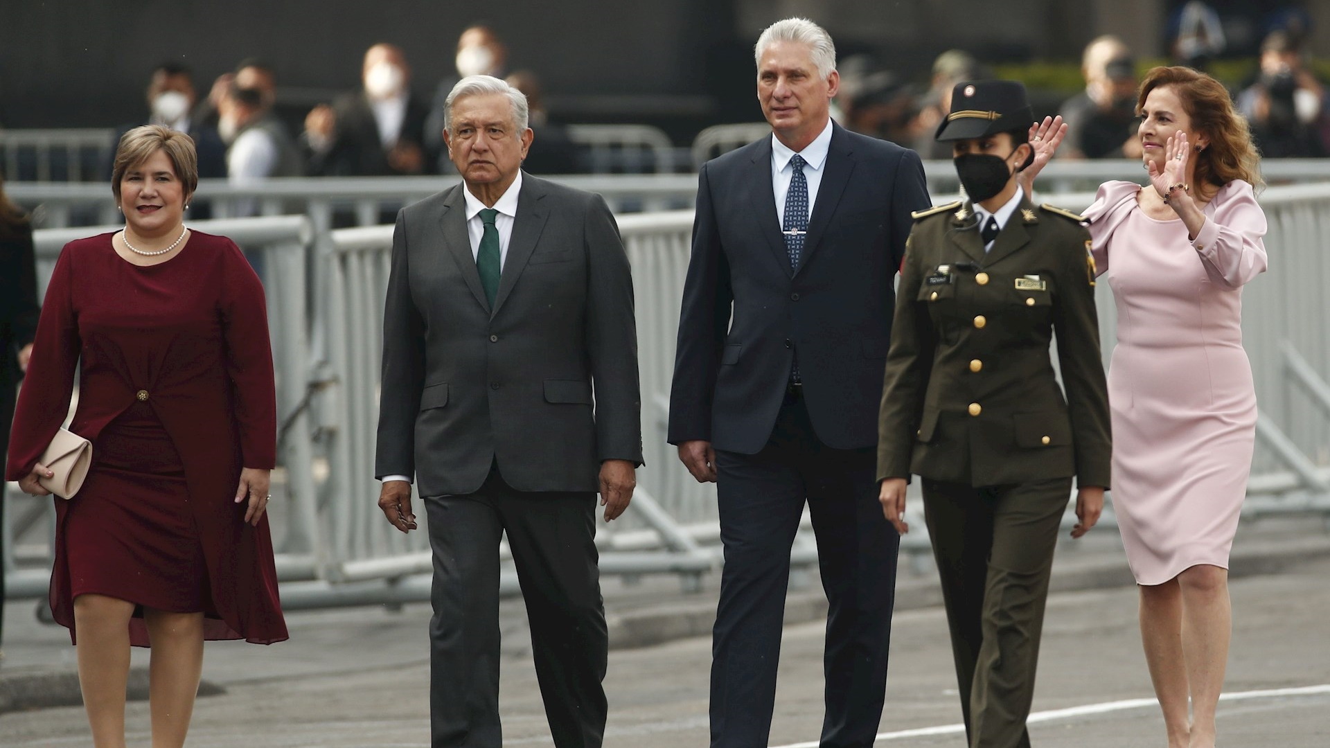 López Obrador y Díaz-Canel se reúnen en Palacio Nacional