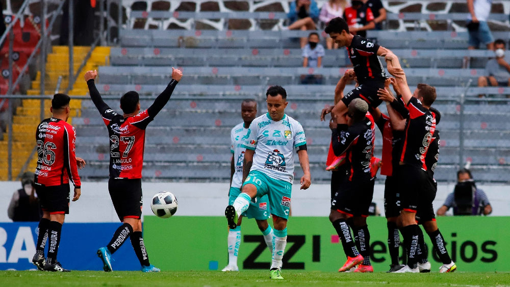 Atlas vence al León y asalta al tercer lugar del Apertura 2021