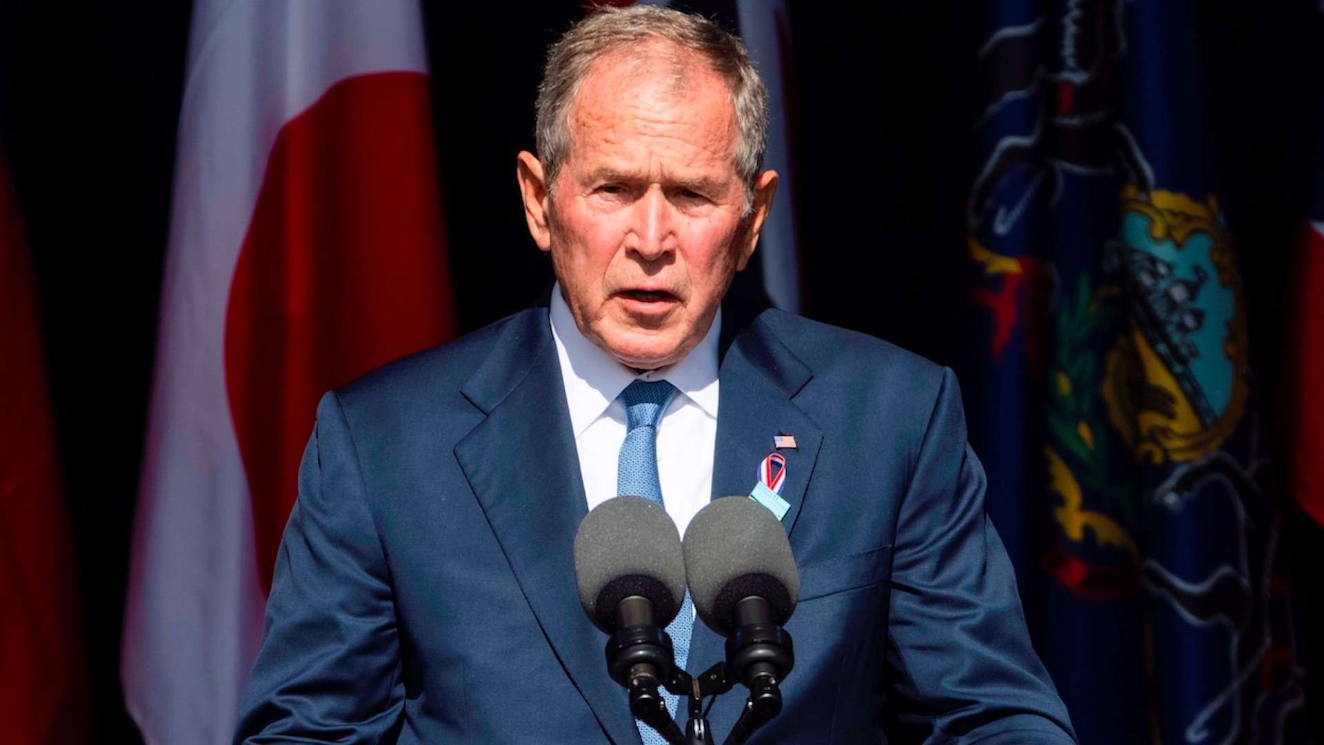 Bush defiende lucha contra extremistas dentro y fuera de EE.UU.