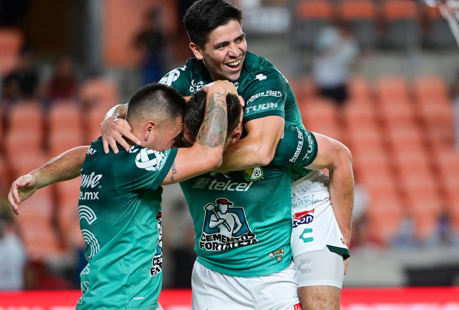 León vence 2-0 a Pumas y jugará la final de la Leagues Cup