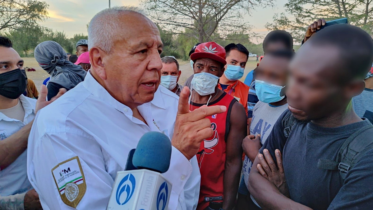 Rechazan destituir a Francisco Garduño, titular del INM, pese a investigación