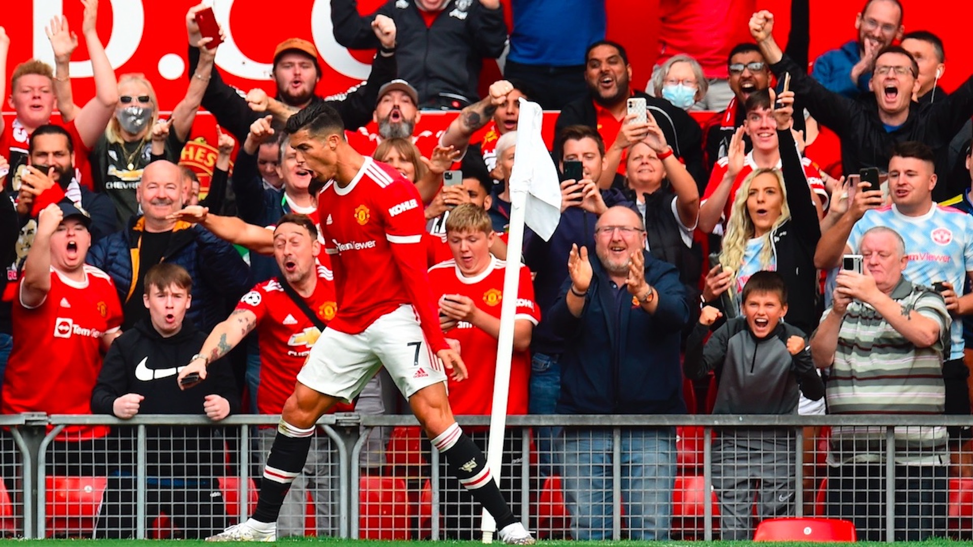 Cristiano Ronaldo regresa al Manchester United con doblete