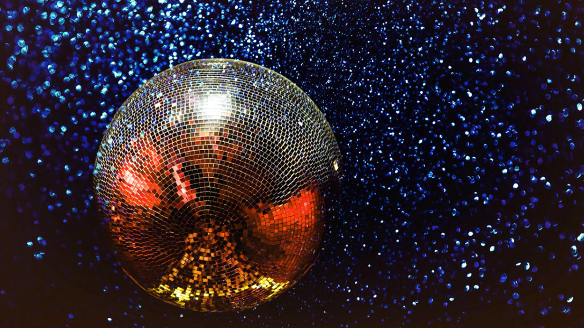 Inglaterra descarta pedir prueba de vacunación para entrar a discotecas