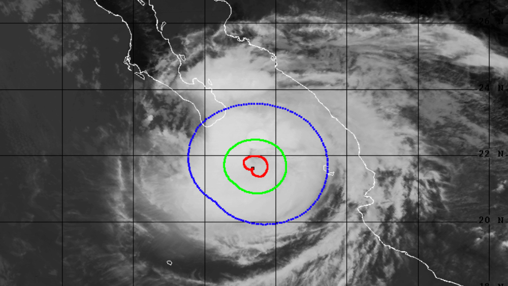 Medio millón de personas están en riesgo por huracán Olaf