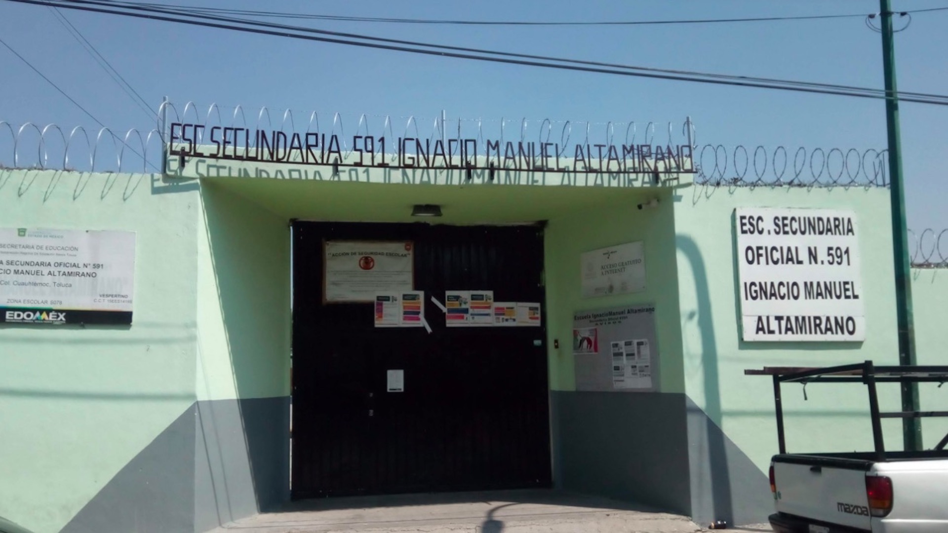 Cierra secundaria del Edomex tras contagio de COVID-19 de docente