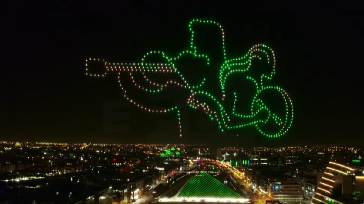 Espectáculo de drones en la conmemoración de los 200 años de la independencia de Costa Rica
