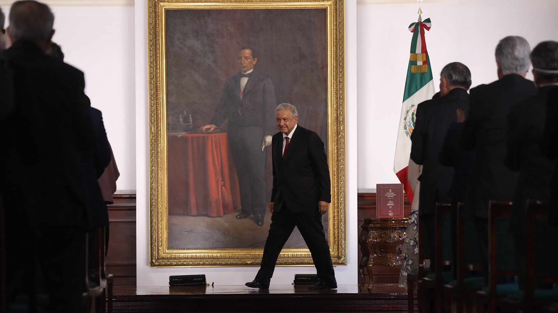 Pugna por sucesión presidencial complicará la gestión de López Obrador - lopez-obrador-al-presentar-su-tercer-informe-de-gobierno