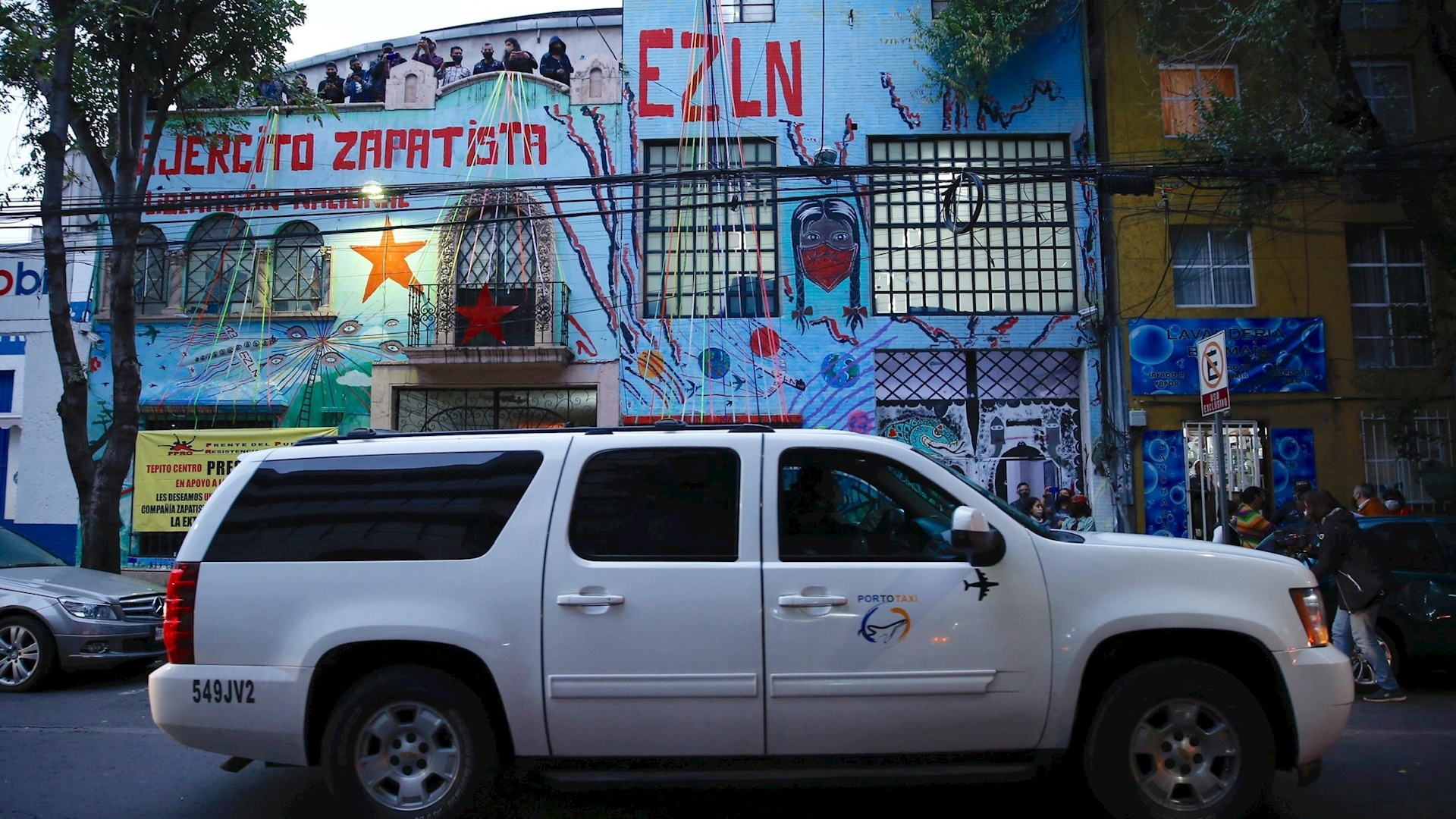 Nueva delegación de zapatistas parte a Europa para continuar su lucha - mexico-zapatistas-ezln-europa-2