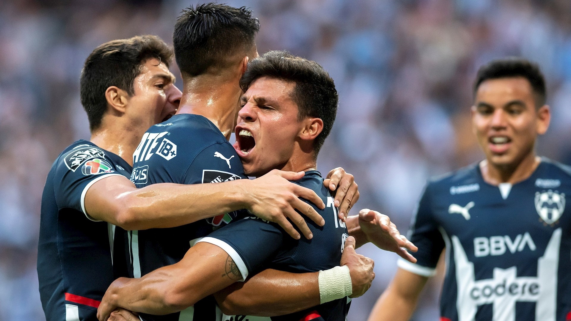 Rayados de Monterrey derrota a Tigres en el Clásico Regiomontano