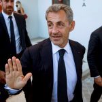 Sarkozy sale en libertad condicional tras pasar 20 días en la cárcel